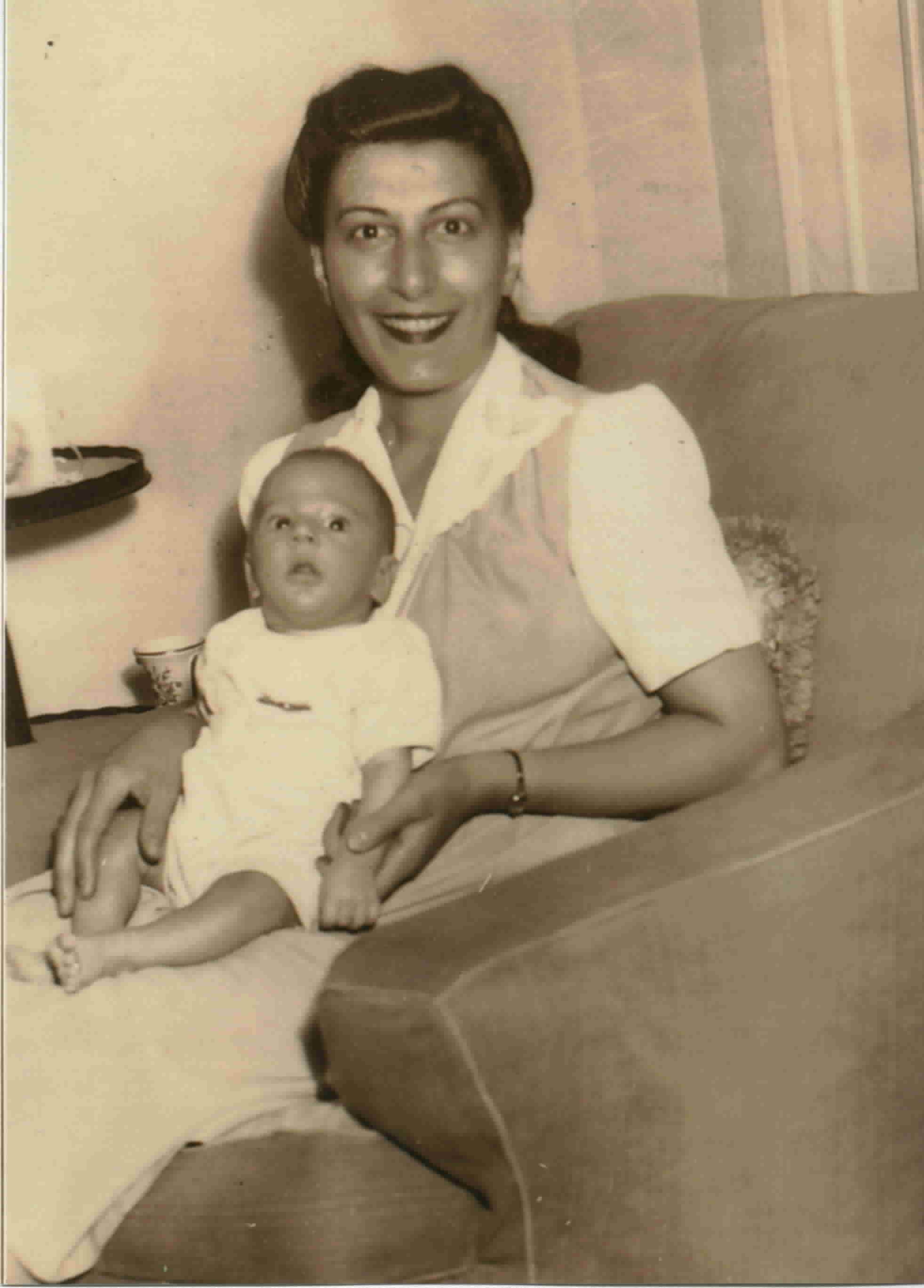 Anita and Robert (10 wks 1944) or is it Richard 1948?